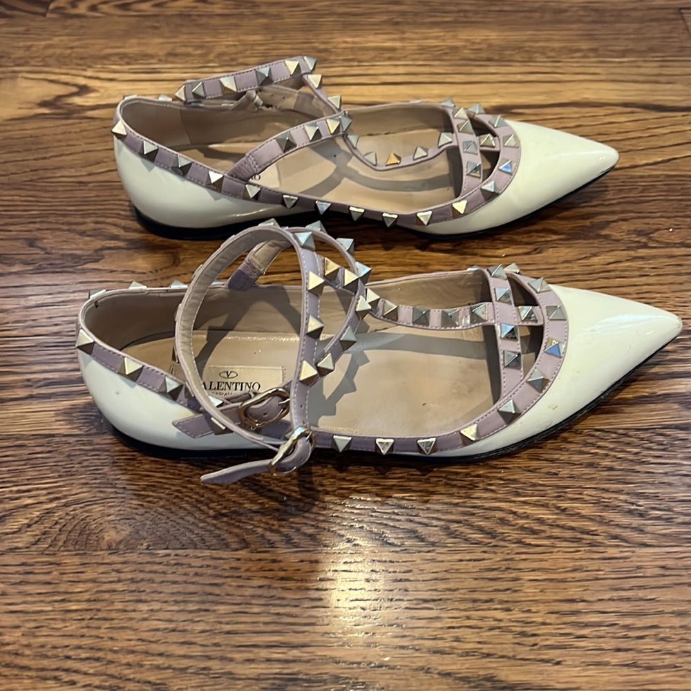 Valentino rock stud ivory flats with ankle strap - Picture 2 of 6